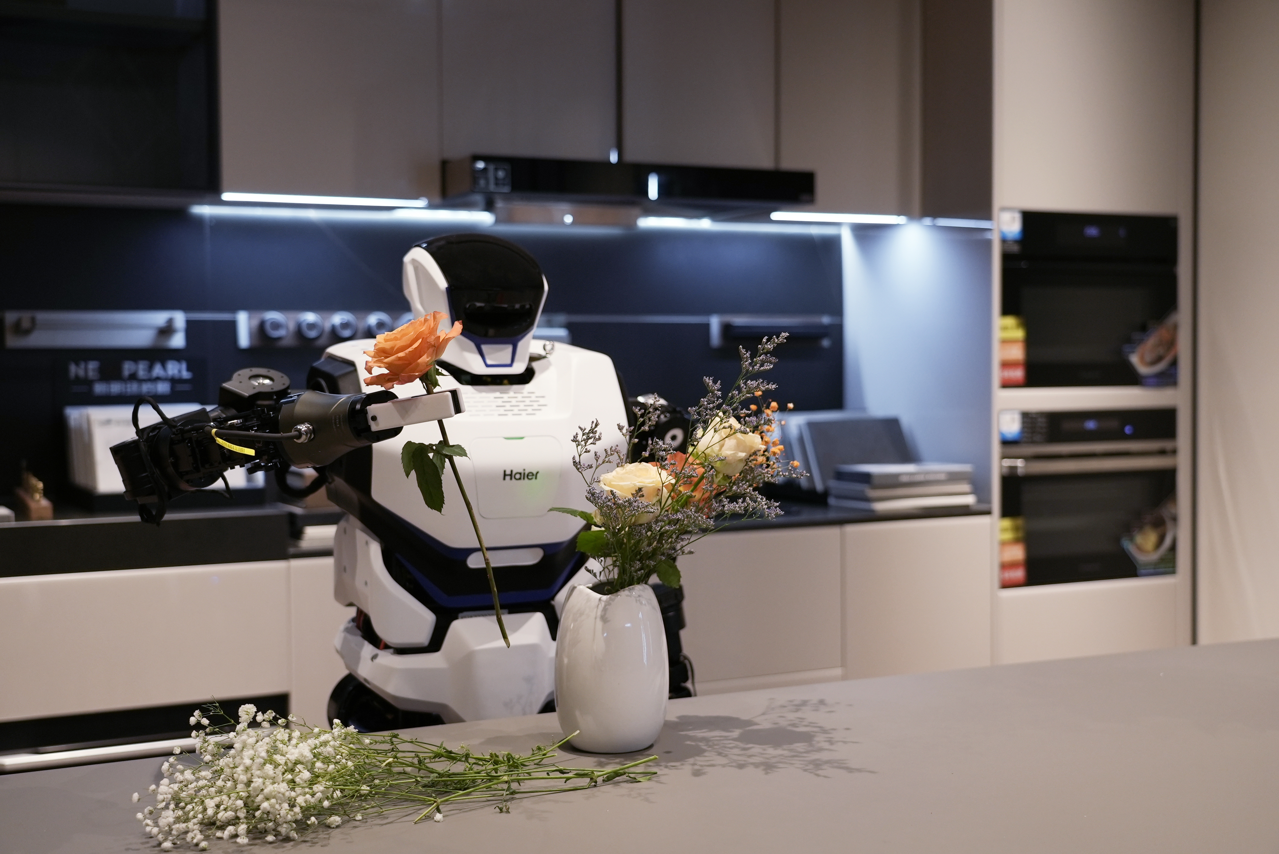 Handed with Haier group, launched the first humanoid home robot at AWE fair